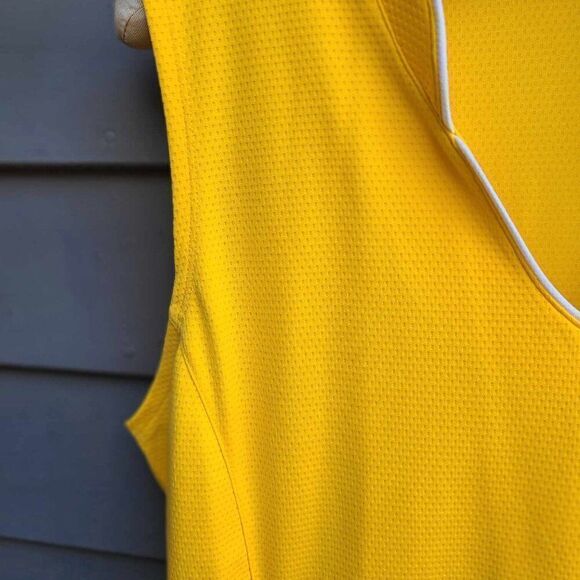 Lady Hagen Yellow Sleeveless Golf Top size Large - Picture 6 of 9